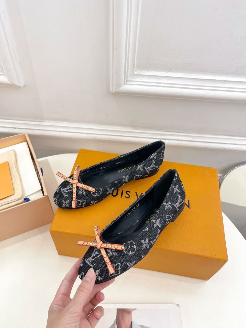 Louis Vuitton Flat Shoes